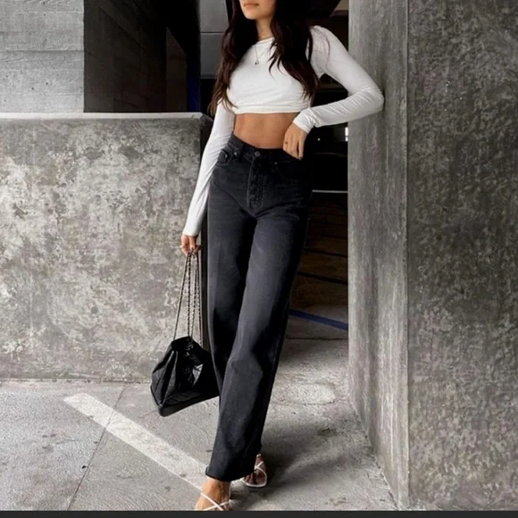 Authentic Balmain crop top in size small - Picture 9 of 11